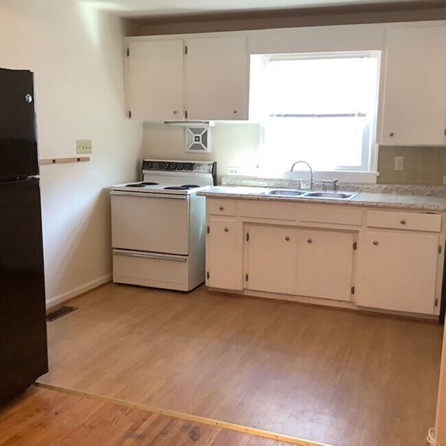 Foto del edificio - 4609 Fairmont Ave