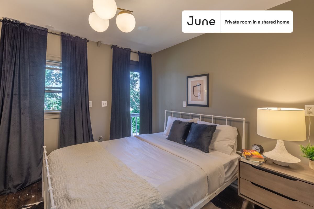 Private bedroom in 6 bed/4 bath Home - Private bedroom in 6 bed/4 bath Home