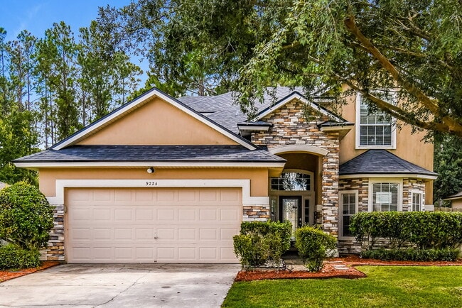 Building Photo - 9224 Redtail Dr