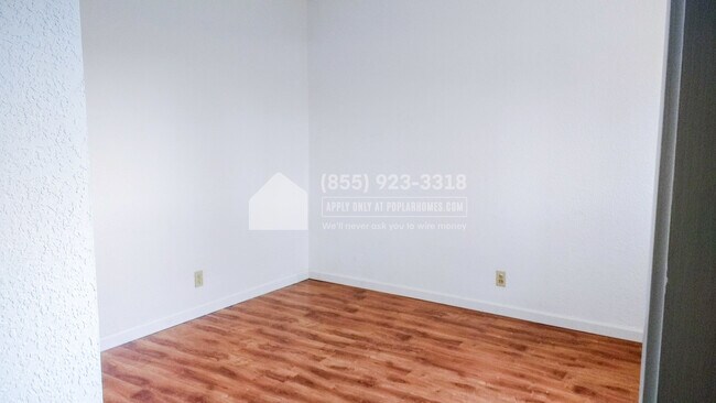 Foto del edificio - 40447 Landon Ave