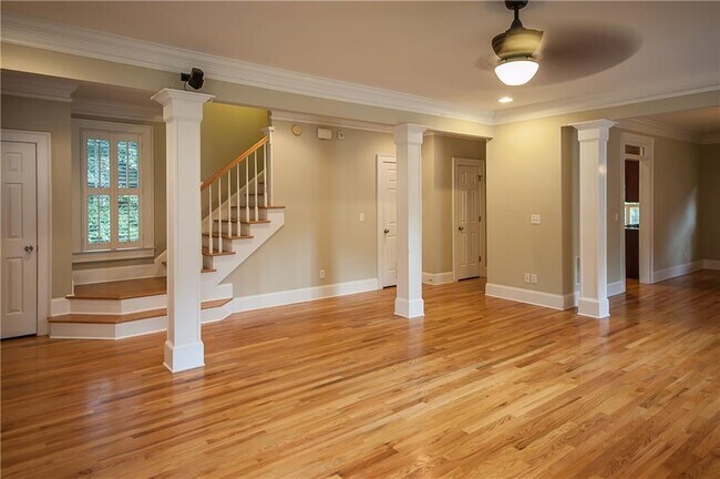 Foto del edificio - 2830 Tupelo St SE