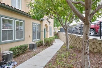 Building Photo - 4477 Avenida Aquila
