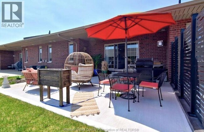 Photo du bâtiment - 1156 Copeland Ave