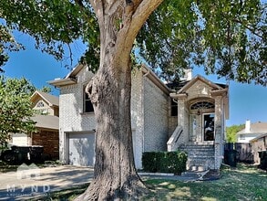 Building Photo - 6925 Sugar Maple Creek