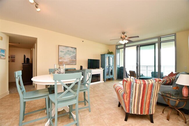 Building Photo - 801 E Beach Dr