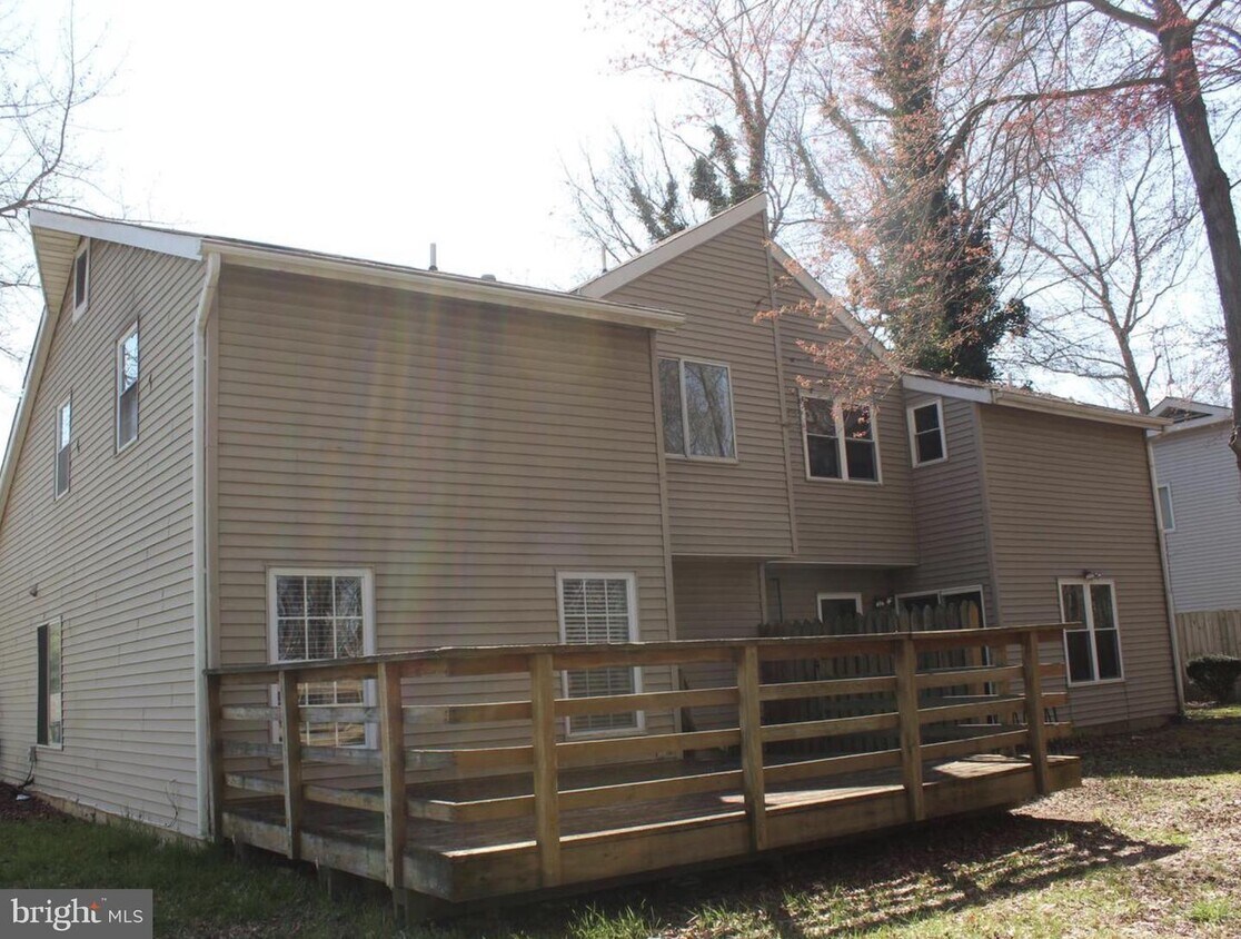 Foto principal - 1417 S Farmview Dr