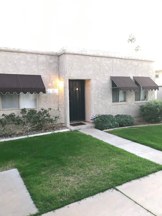 5136 N 82nd St, Scottsdale, AZ 85250 Townhouse for Rent in Scottsdale