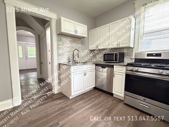 Foto del edificio - 3115 Minot Ave