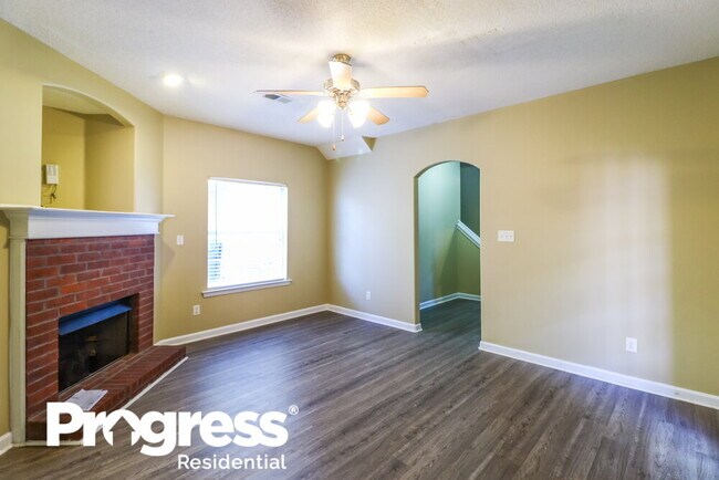Foto del edificio - 10203 Sterling Ridge Dr
