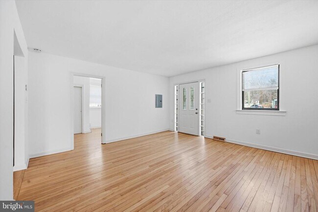 Foto del edificio - 734 Sunnyside Ave