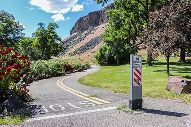 Foto del edificio - 5977 S Snowdrop Pl Boise