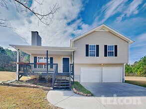 Building Photo - 115 Huntington Way