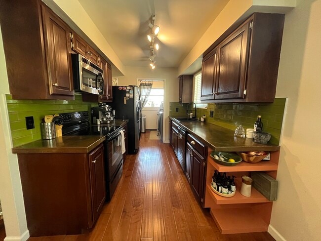 Building Photo - 9788 Orangewood Dr