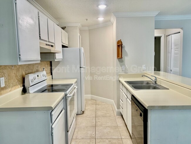 Building Photo - 958 Salt Pond Pl