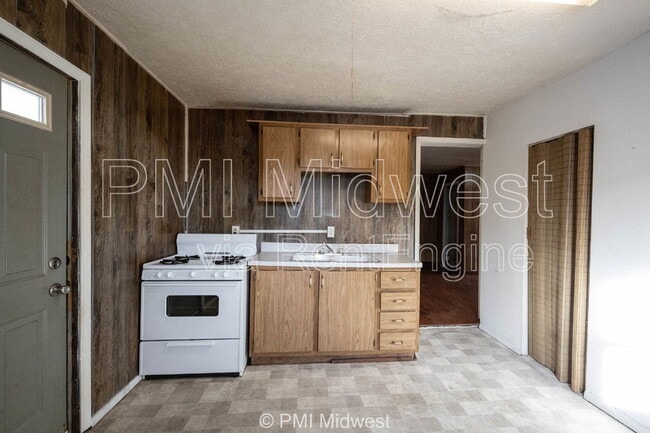 Building Photo - 918 S Bell St