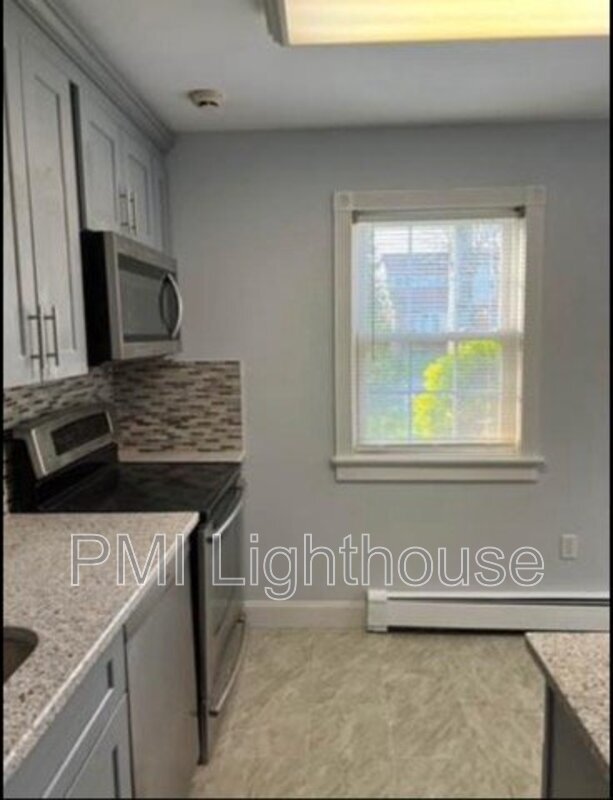 Building Photo - 1308 Townline Rd