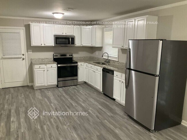 Foto del edificio - 2932 Heather Dr