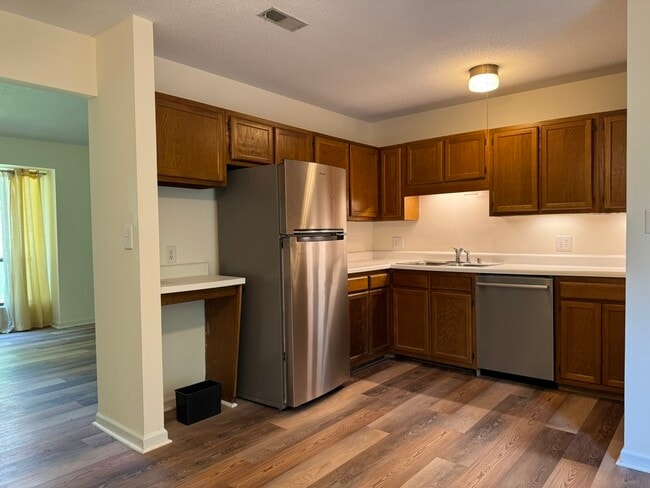 Foto del edificio - 2821 Seclusion Ct