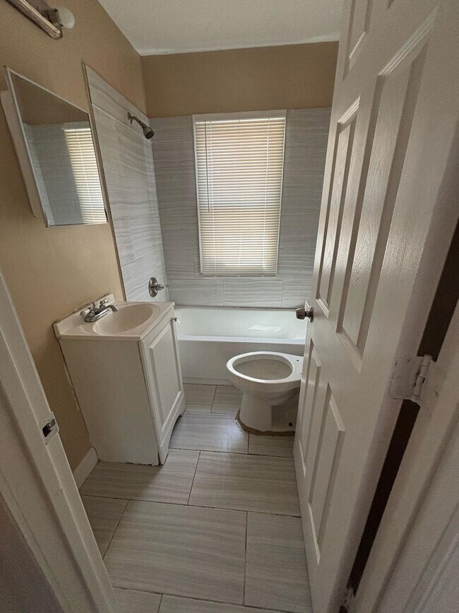 Foto del edificio - 11548 Wayburn St