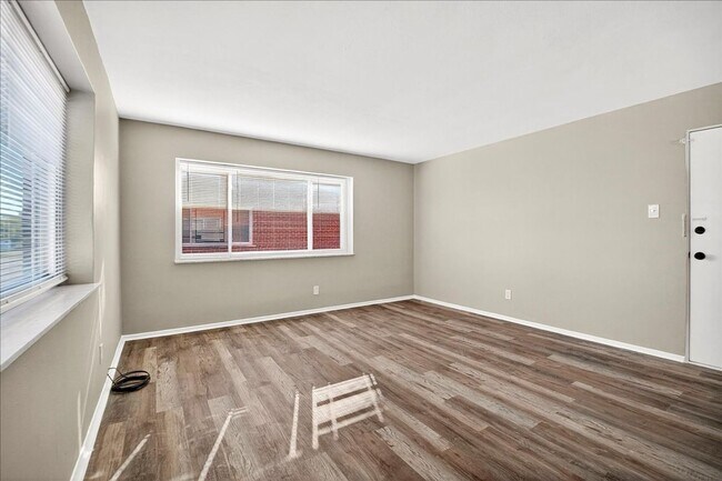 Foto del edificio - Morganford Motherrrr