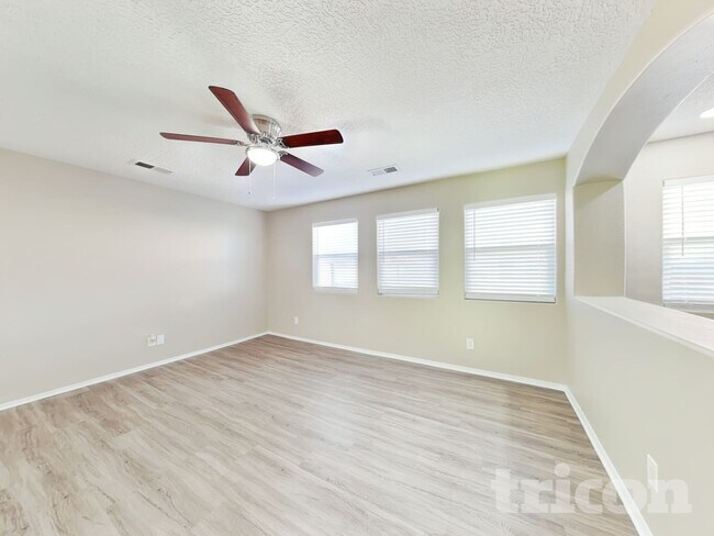 Foto del edificio - 6407 Black Hawk Dr NE