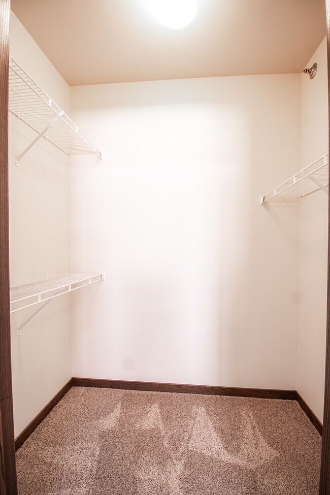 Interior Photo - The Metropolitan