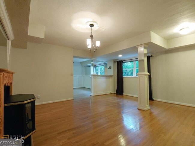 Building Photo - 76 Laurel Forest Cir NE
