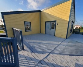 Building Photo - 4215 Hardin Dr