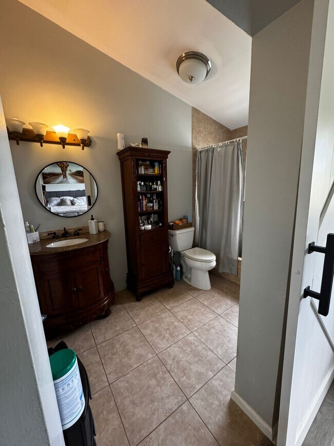 Building Photo - 2149 Discovery Cir W