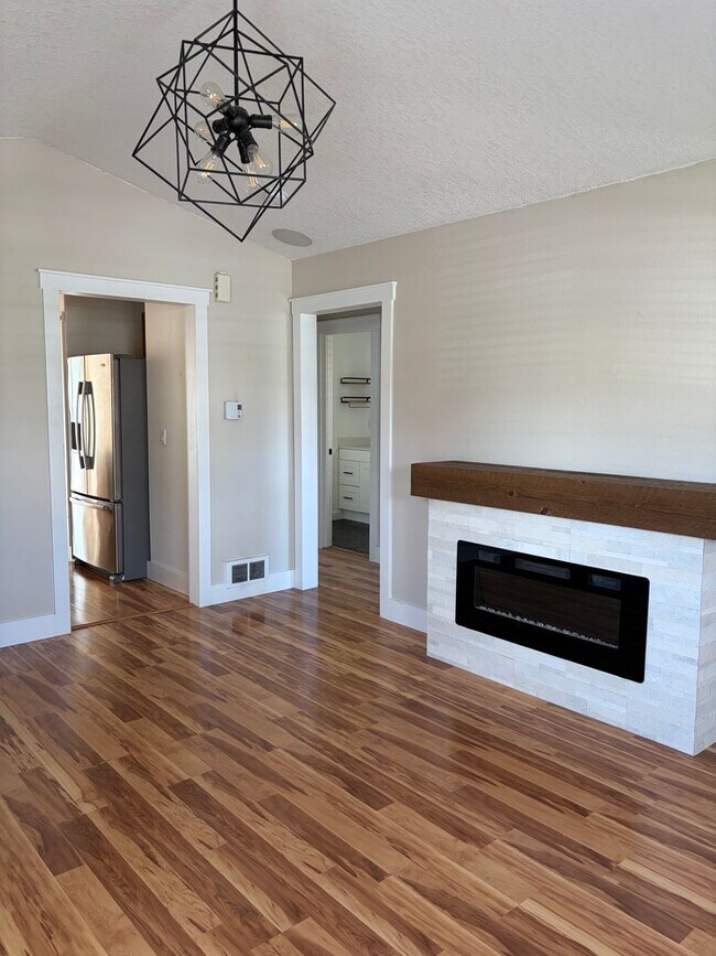 Foto del edificio - Cozy Two Bedroom Home Tucked Away in Newberg
