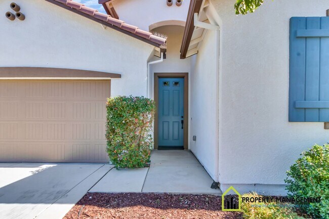 Foto del edificio - Vineyard Creek-Former Model Home