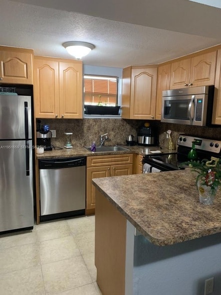 Photo - 8290 Lake Dr Apartment