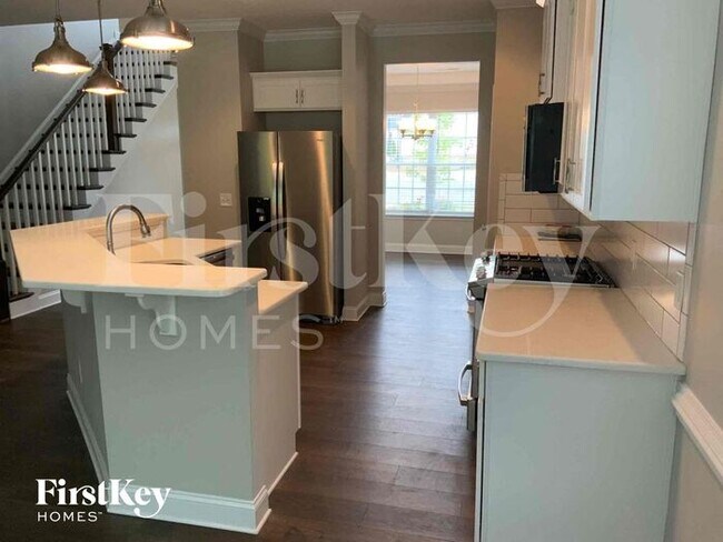 Foto del edificio - 3812 Rutherford Ct