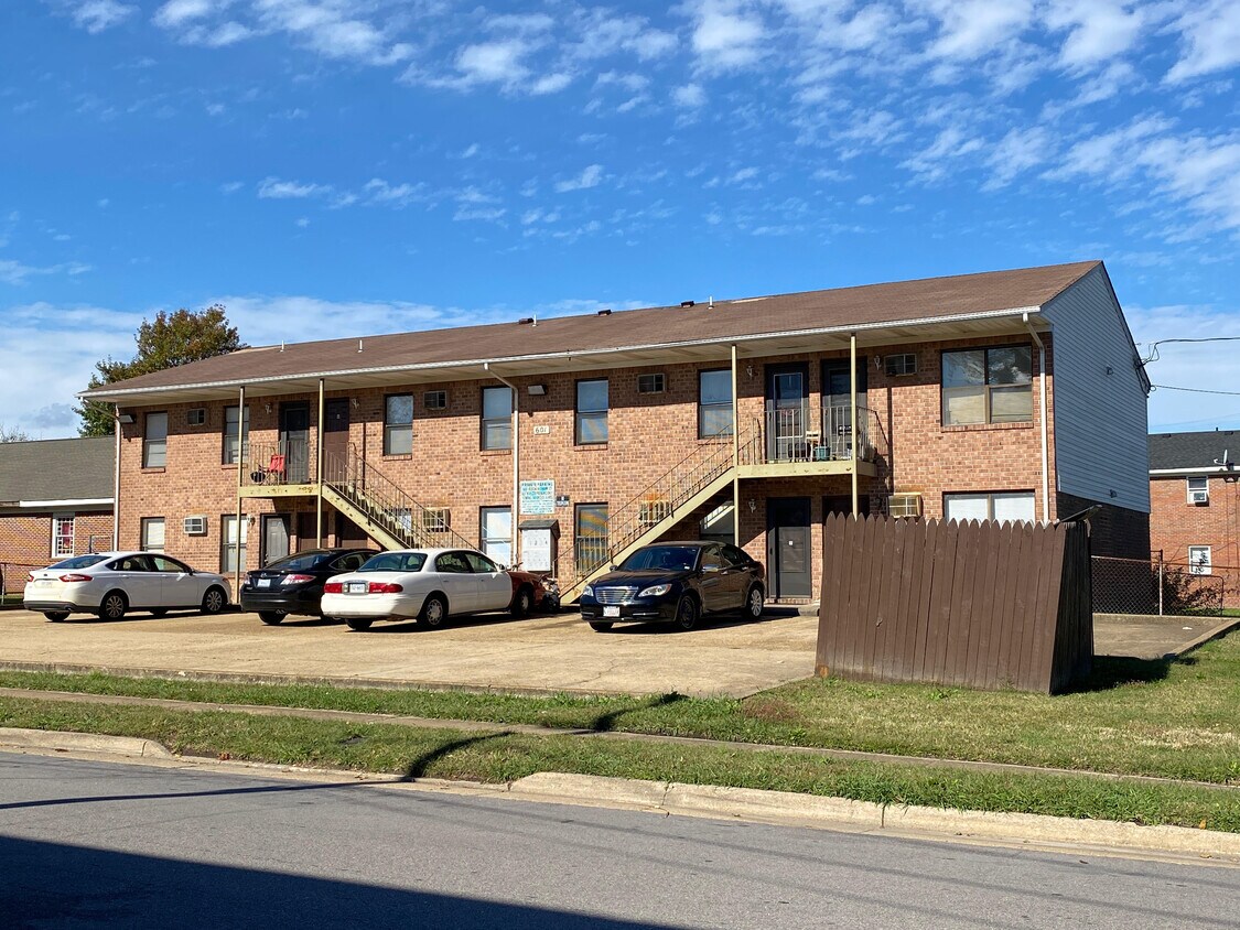 Primary Photo - 601 Rockingham St