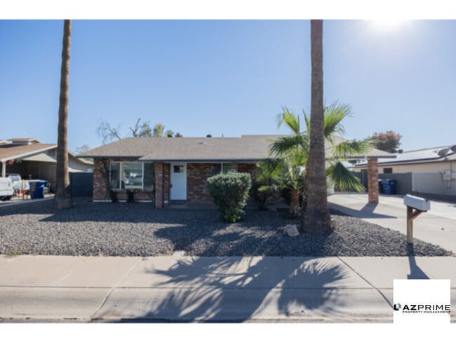 Building Photo - Furnished 3/2 Chandler House - Style, Spac...