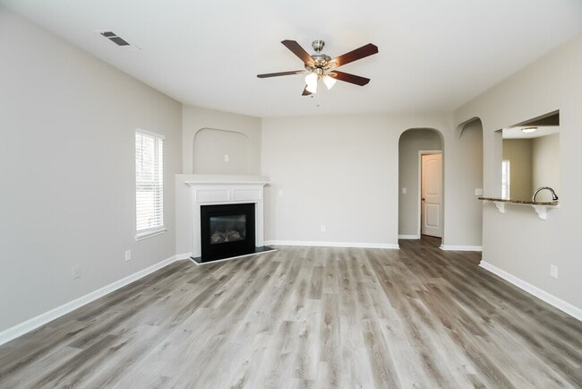 Building Photo - 564 Hideaway Dr