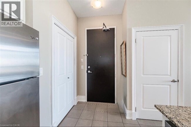 Building Photo - 144 Park St