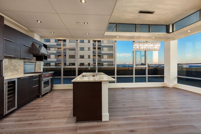 Foto del edificio - Gallery Penthouse Condo ~ Belltown