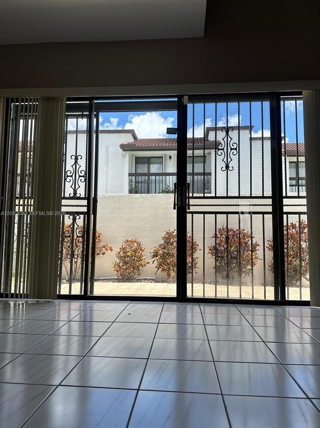 Foto del edificio - 1251 SW 124th Ct