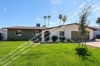 Building Photo - 11621 N 30th St