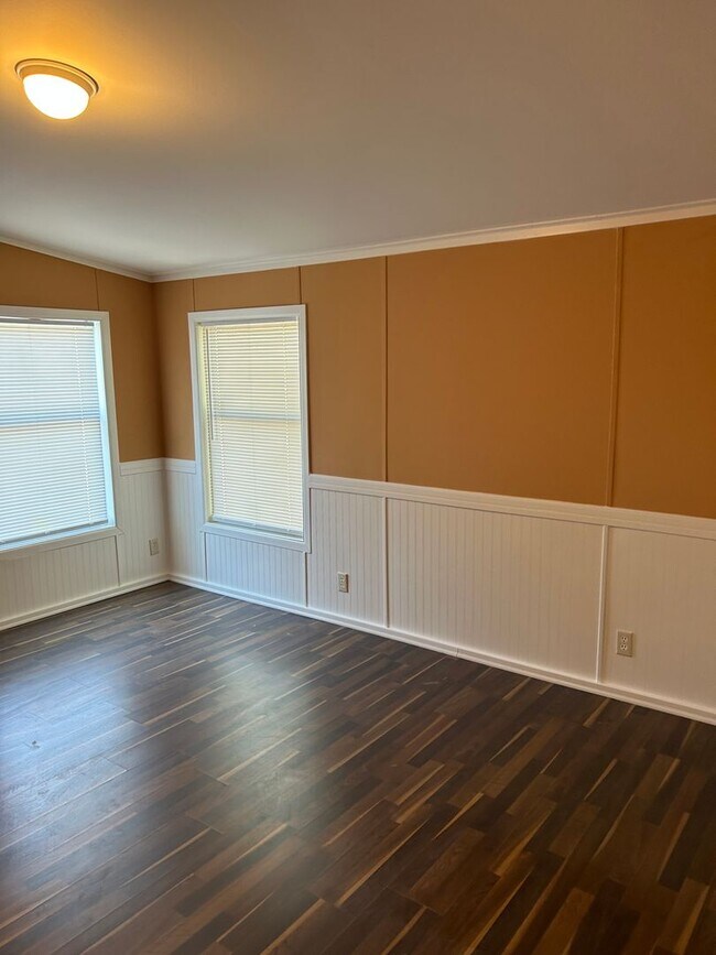 Foto del edificio - Spacious 4-Bedroom/2-Bath Mobile Home-Great Location!  Minutes to Eglin Air Force Base