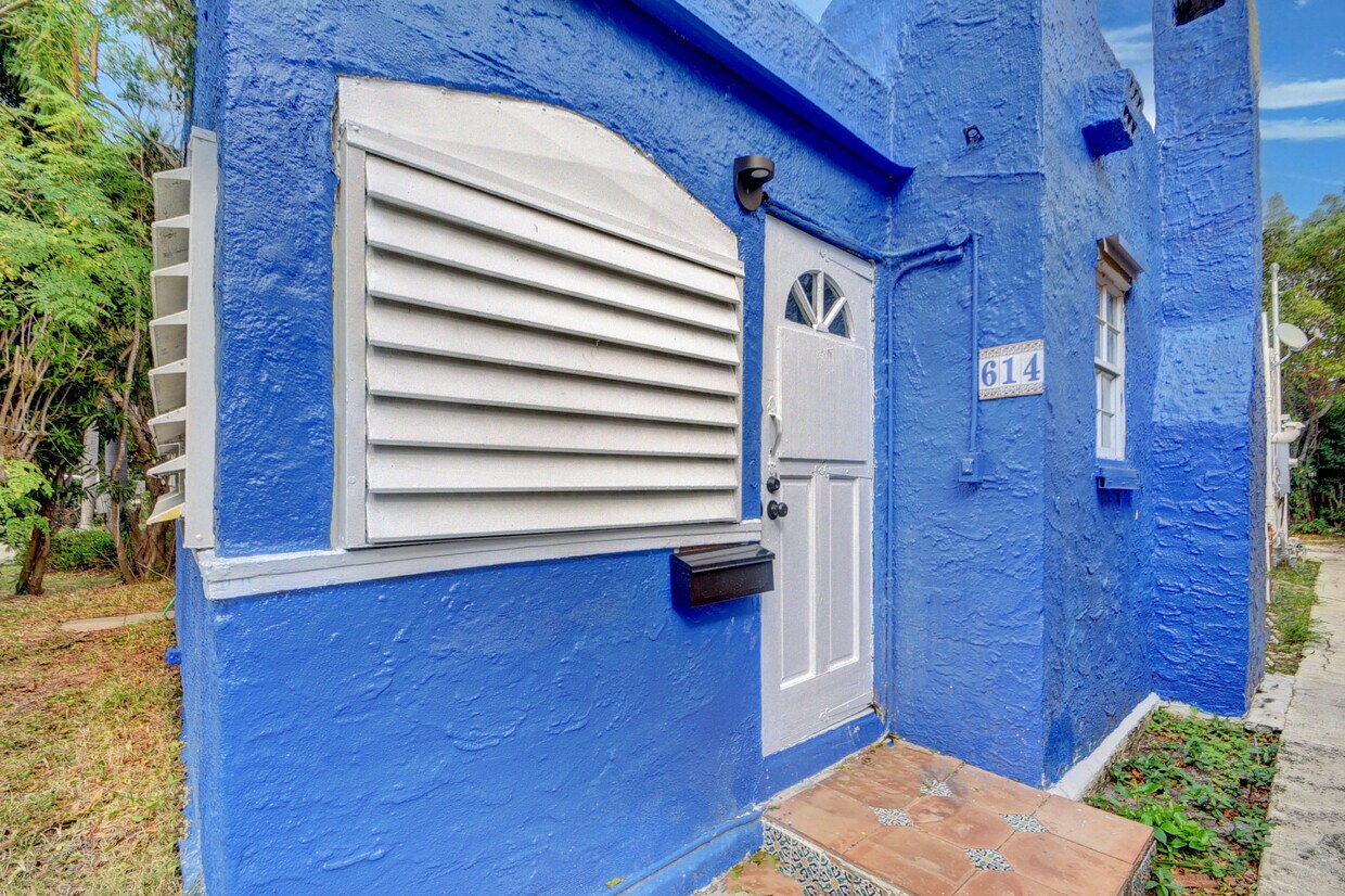 Photo - 614 S K St (Lake Worth Beach, FL)