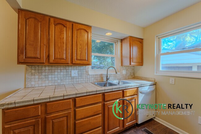 Foto del edificio - 1840 Culver Ave