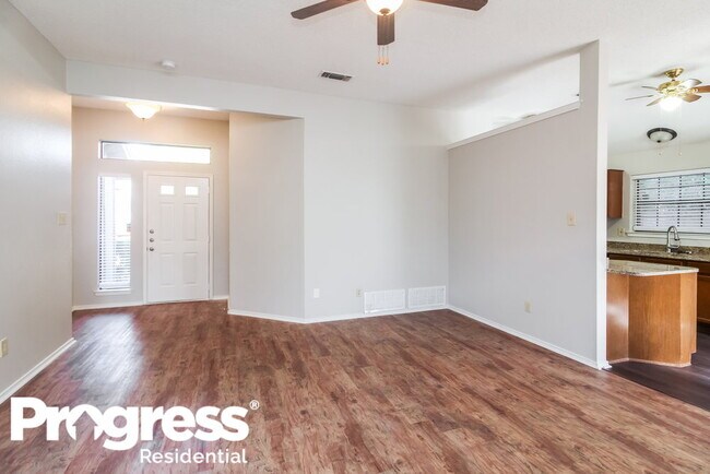 Foto del edificio - 2506 Arapaho Dr