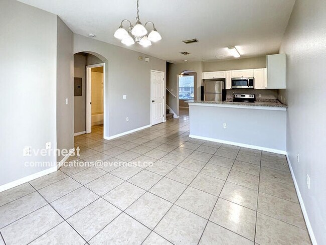 Foto del edificio - 1564 Deer Tree Ln