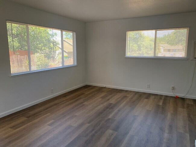 Foto del edificio - 4258 Howard Cir