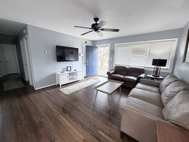 Foto del edificio - 1366 Baychester Ave