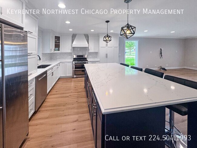 Foto del edificio - 1028 Tiverton Ct