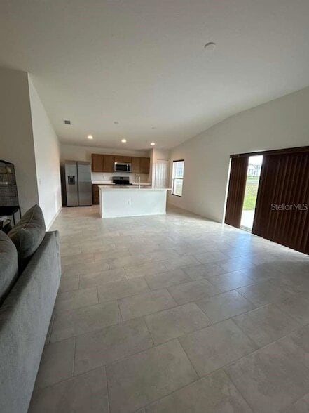 Foto del edificio - 2203 Carson Lp