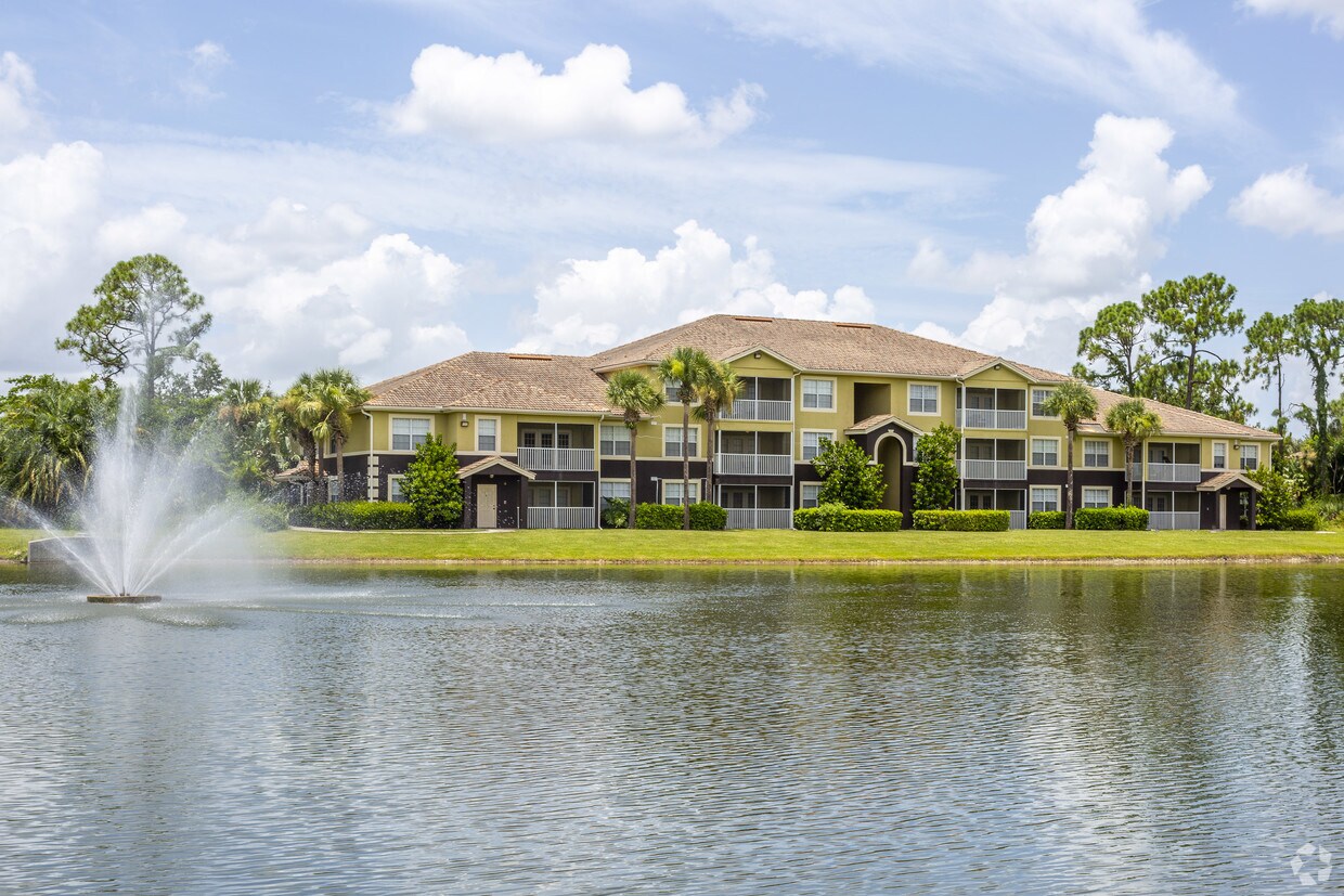 Ashlar Apartment Homes Fort Myers, FL